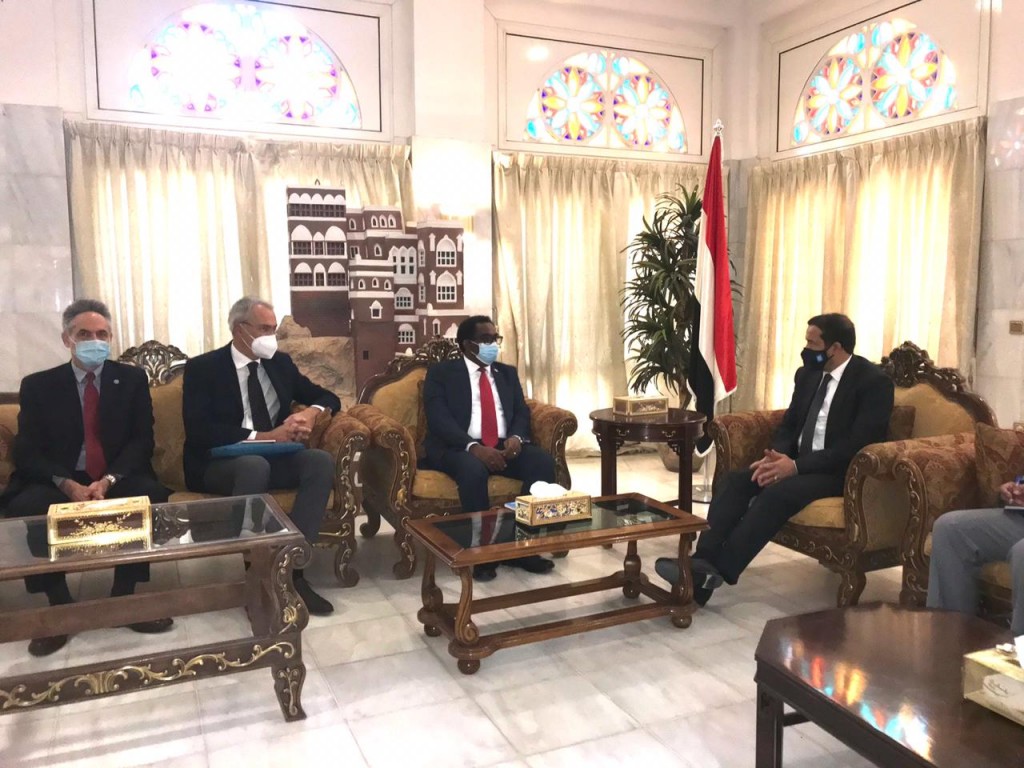 وزير الزراعة مع مدير الطوارئ بمنظمة ألفاو