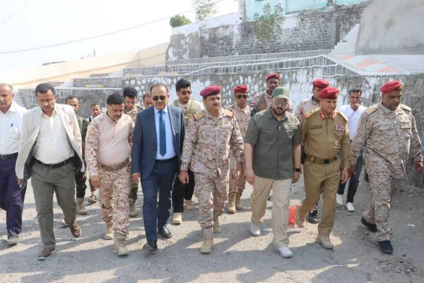 وزراء الدفاع والصحة والأشغال خلال الزيارة التفقدية