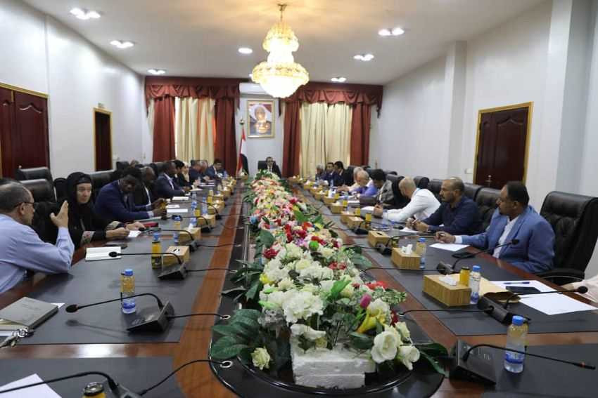 وزير الصحة خلال الاجتماع