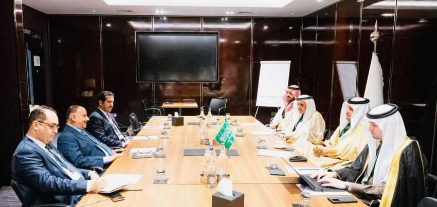 لقاء وزير النقل مع نظيره السعودي لبحث اوجه التعاون المشترك