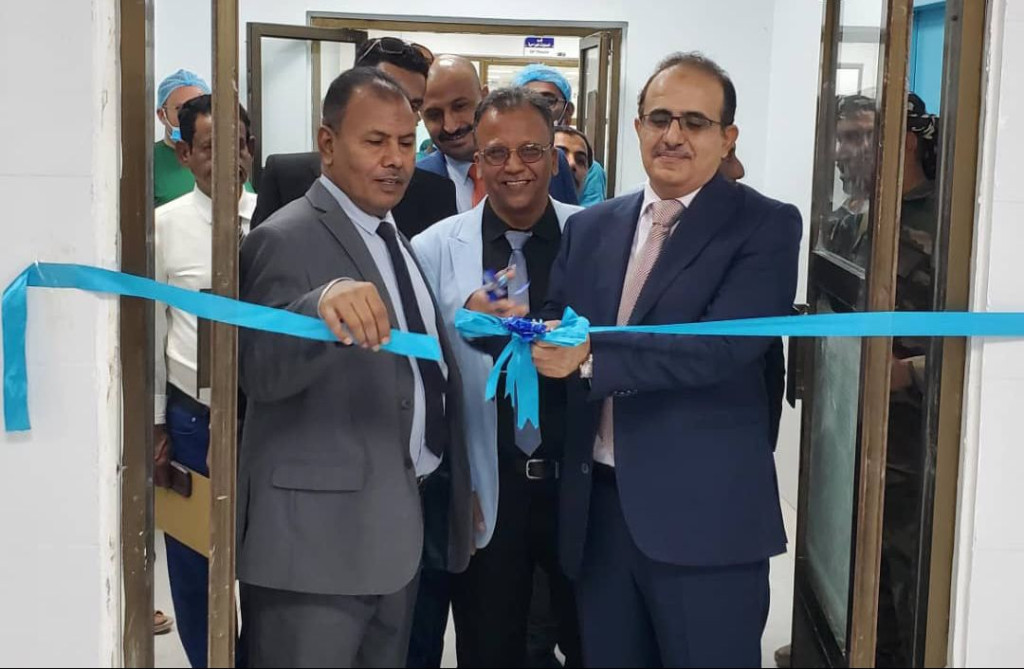 الوزير بحيبح والوكيل العامري يفتتحان ويتفقدان عدداً من مشاريع القطاع الصحي بوادي حضرموت