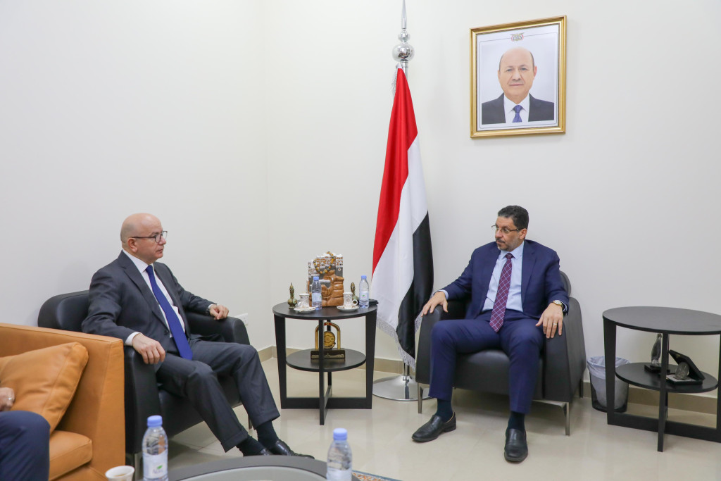وزير الخارجية يبحث مع السفير التركي تنسيق المواقف إزاء القضايا ذات الاهتمام المشترك