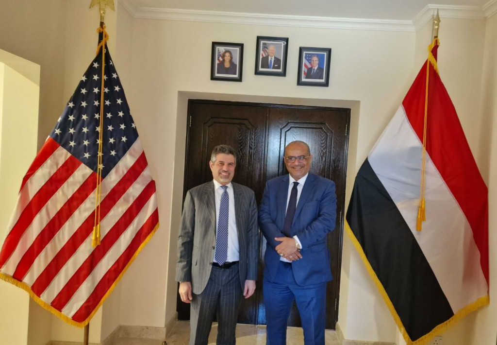 وزير التخطيط يبحث مع السفير الأمريكي دعم جهود تحقيق الاستقرار والتنمية في اليمن