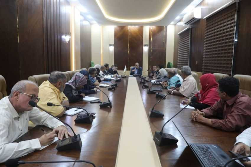 اجتماع مشترك لوزير الصحة لمراجعة وتقييم حملة التحصين الأولى