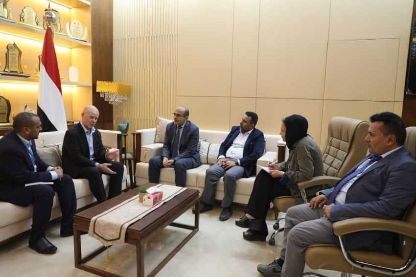 لقاء وزير الصحة مع نائب ممثل اليونيسيف
