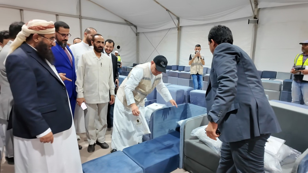 وزير الأوقاف يتفقد مخيمات حجاج اليمن في المشاعر المقدسة