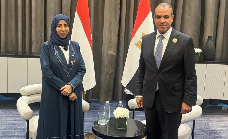 وزيرة الخارجية تلتقي نظيرها المصري