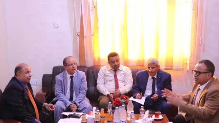 نائب رئيس سالم الخنبشي يطلع على سير العمل في وزارة الخدمة المدنية