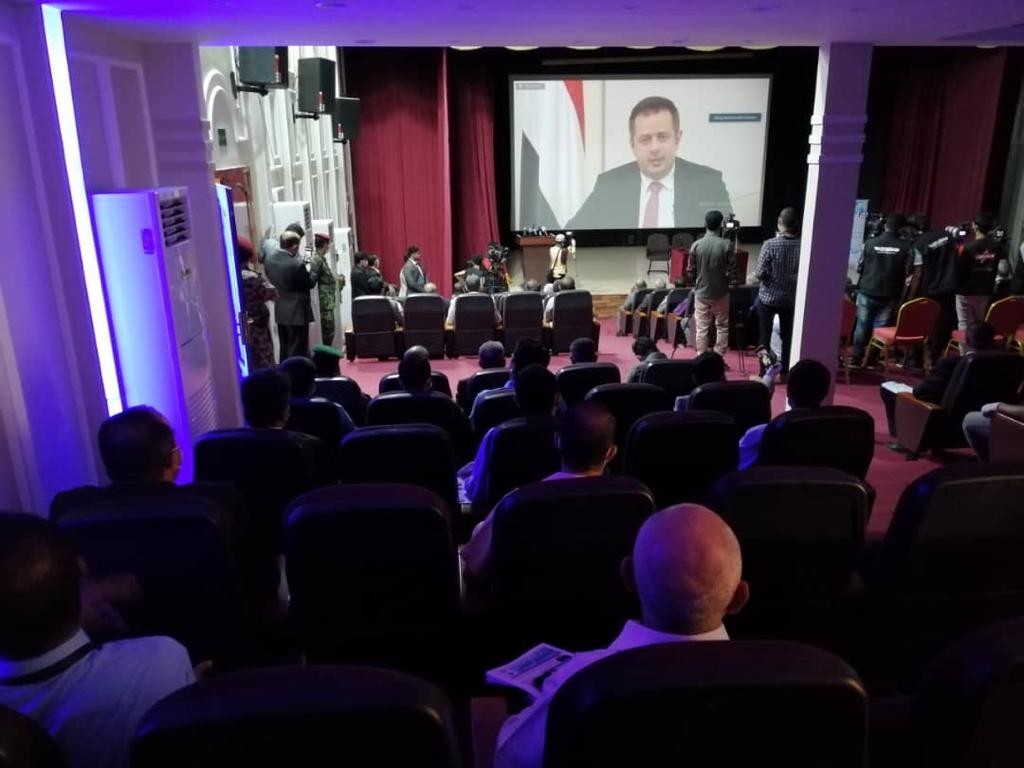رئيس الوزراء خلال ورشة العمل