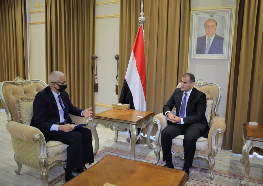 وزير الخارجية مع السفير الاسترالي