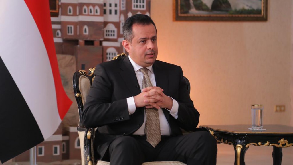 رئيس الوزراء د. معين عبدالملك خلال لقائه على قناتي عدن واليمن الفضائية