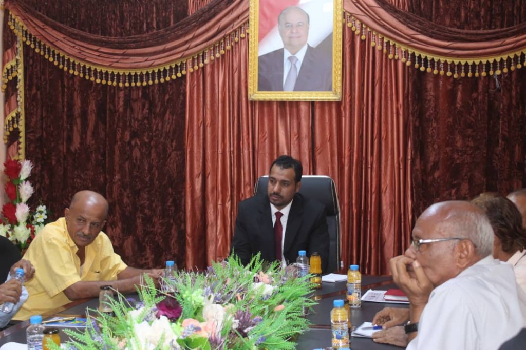 وزير التربية والتعليم خلال الاجتماع