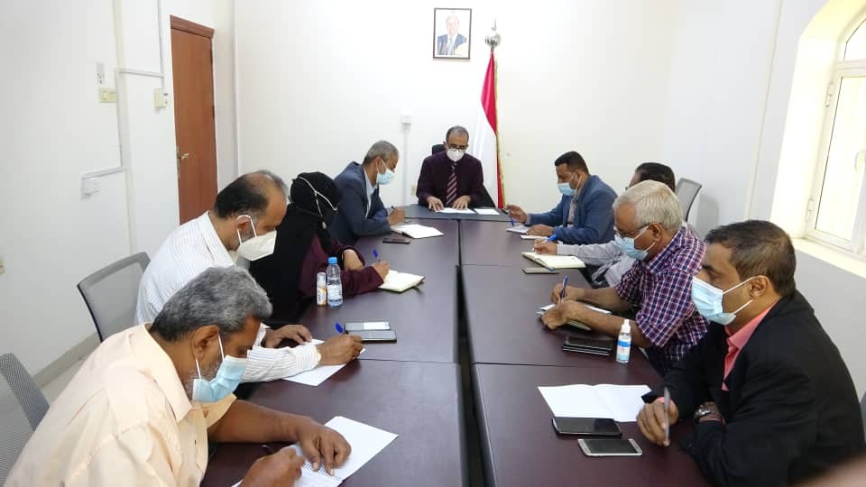 وزير الصحة خلال الاجتماع