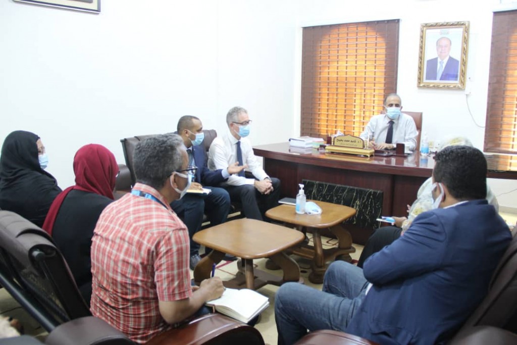 وزير الصحة مع ممثل اليونيسيف