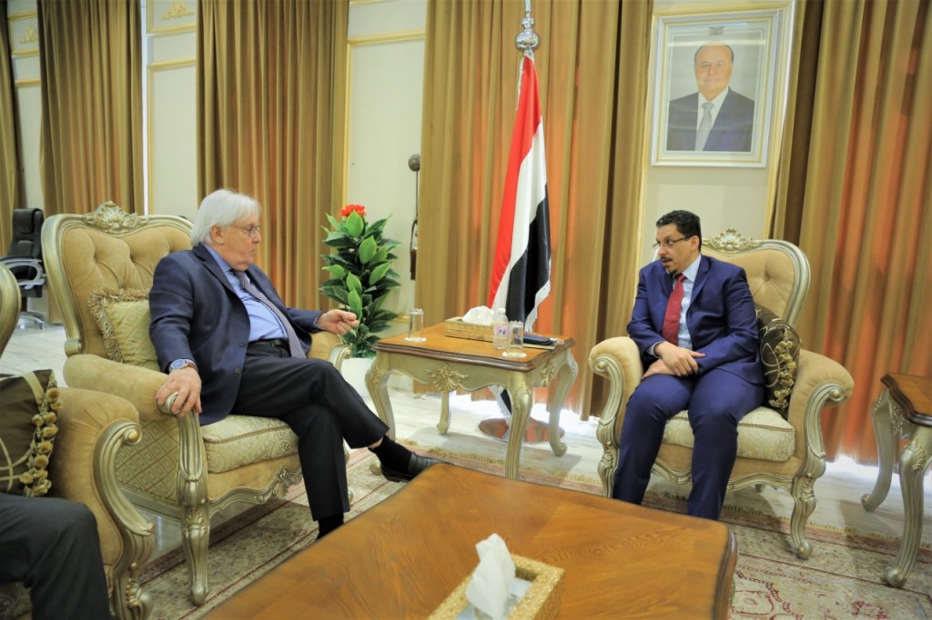 وزير الخارجية مع المبعوث الأممي