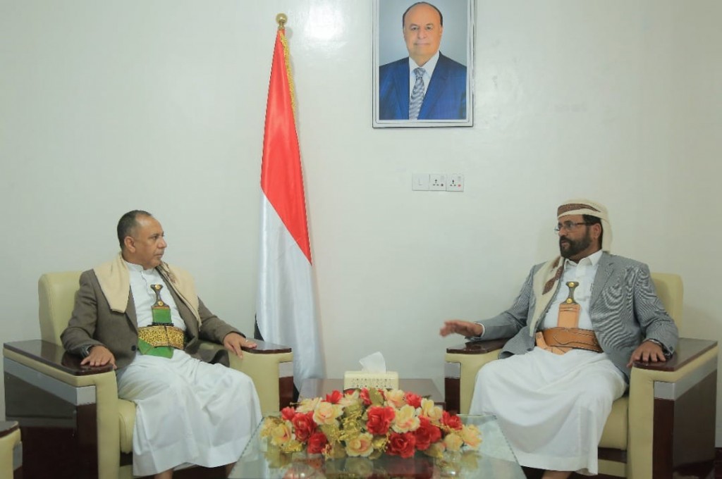 محافظ مأرب مع وزير الصناعة