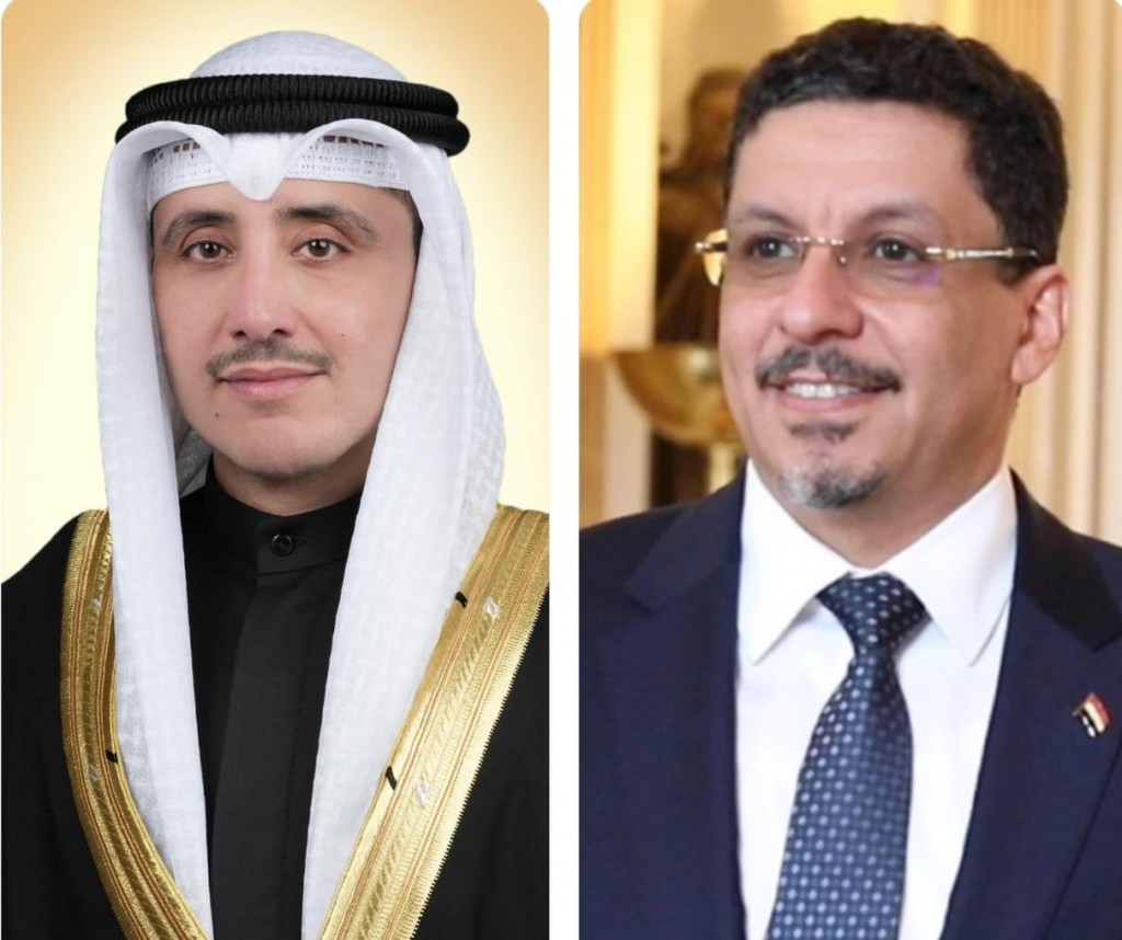 وزير الخارجية مع نظيره الكويتي