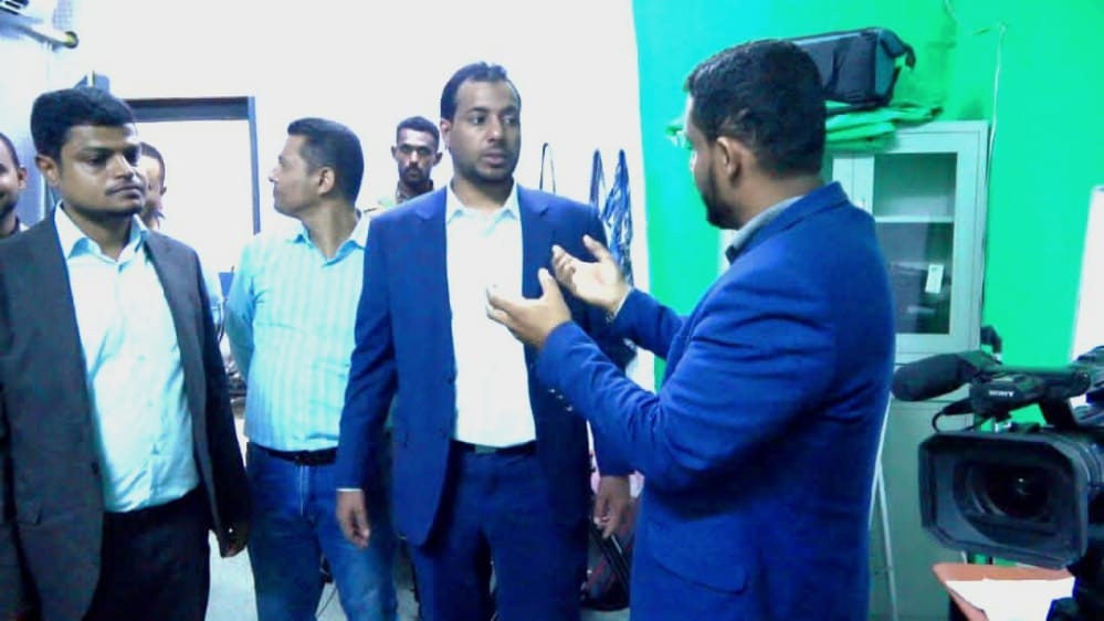 وزير التربية والتعليم خلال زيارته التفقدية