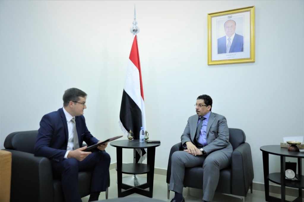وزير الخارجية خلال اللقاء