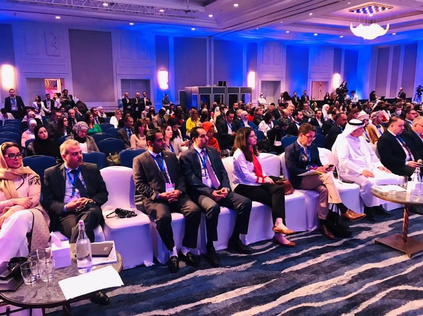 بلادنا خلال المشاركة في المؤتمر