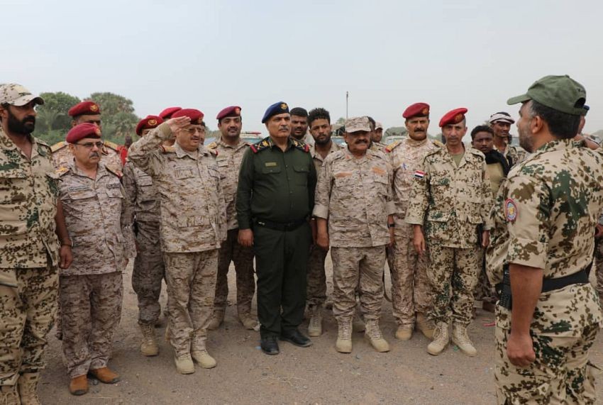 وزير الدفاع خلال الزيارة التفقدية