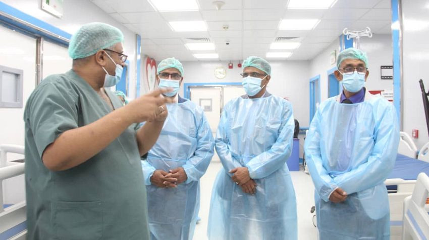 وزير الشؤون الإجتماعية والعمل