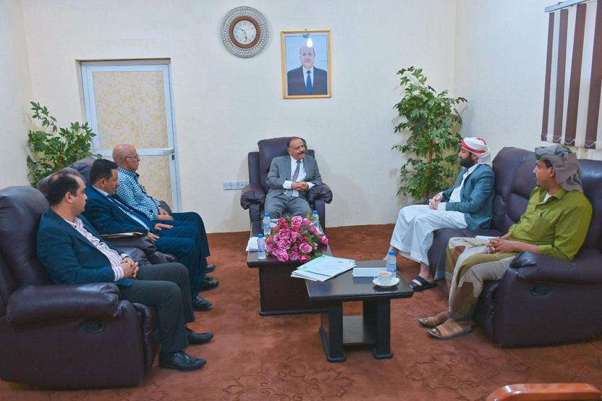 وزير النقل خلال اللقاء