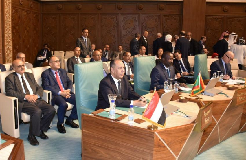 وزير الصناعة والتجارة خلال ترأؤسه الاجتماع