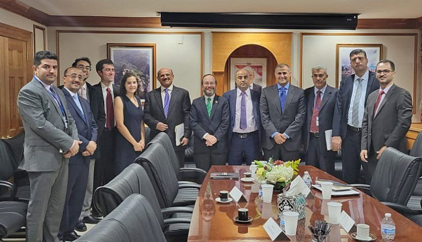 وزير المالية خلال اللقاء