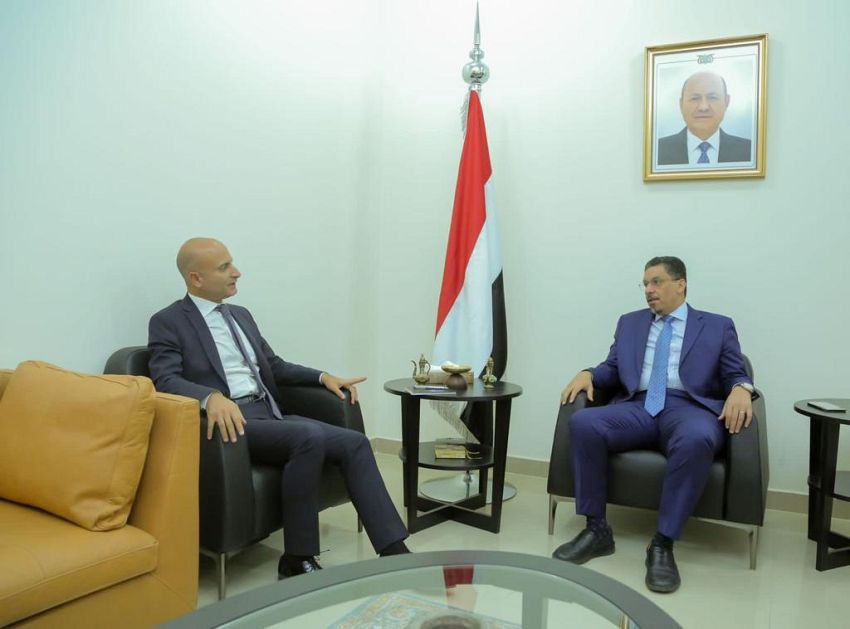 وزير الخارجية خلال اللقاء