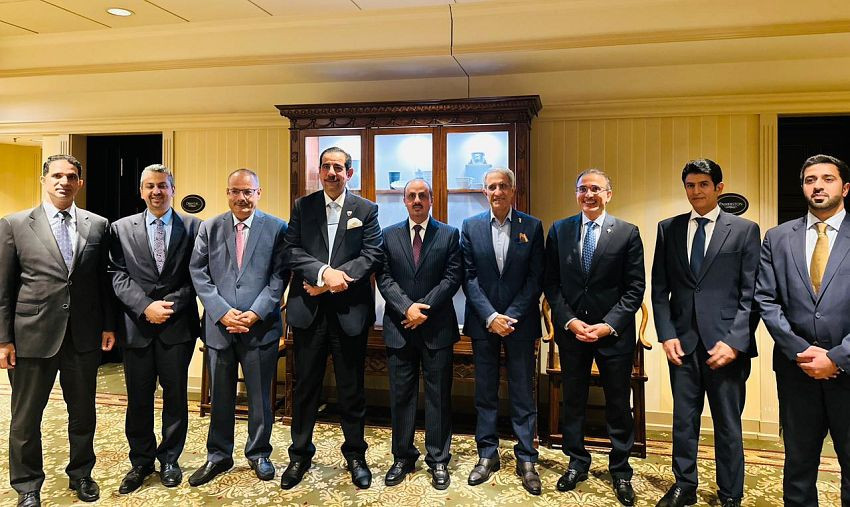 وزير الإعلام خلال اللقاء