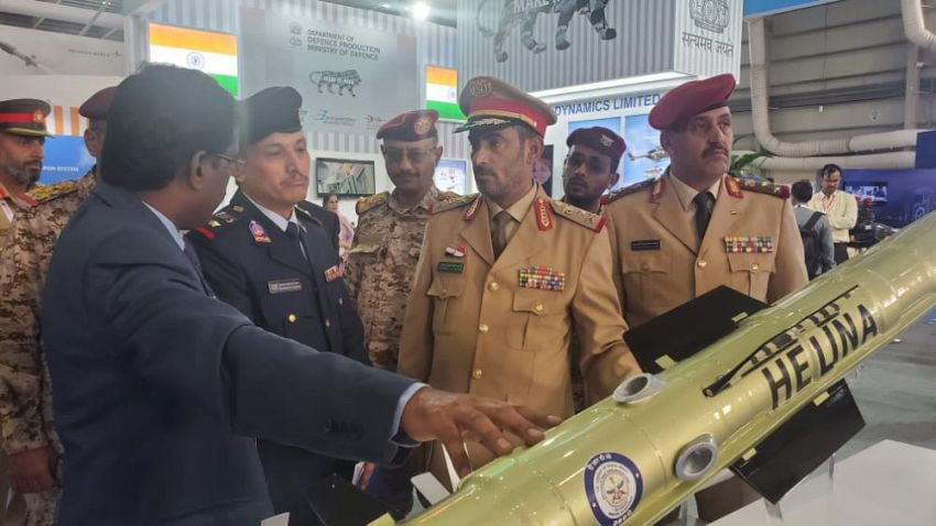 رئيس هيئة الأركان خلال زيارته التفقدية