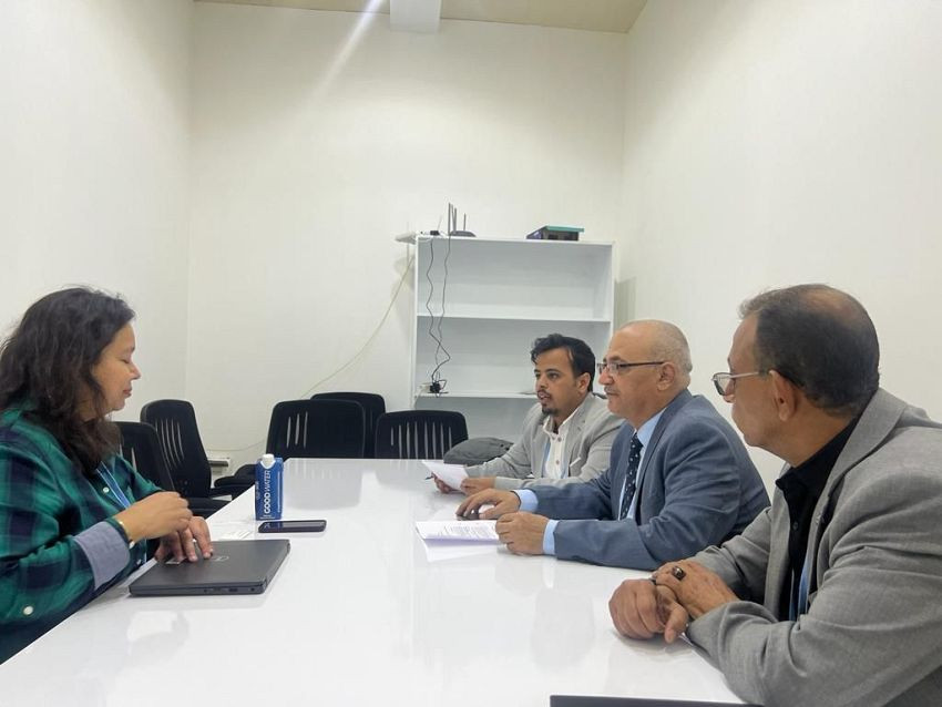 وزير المياه والبيئة خلال اللقاء