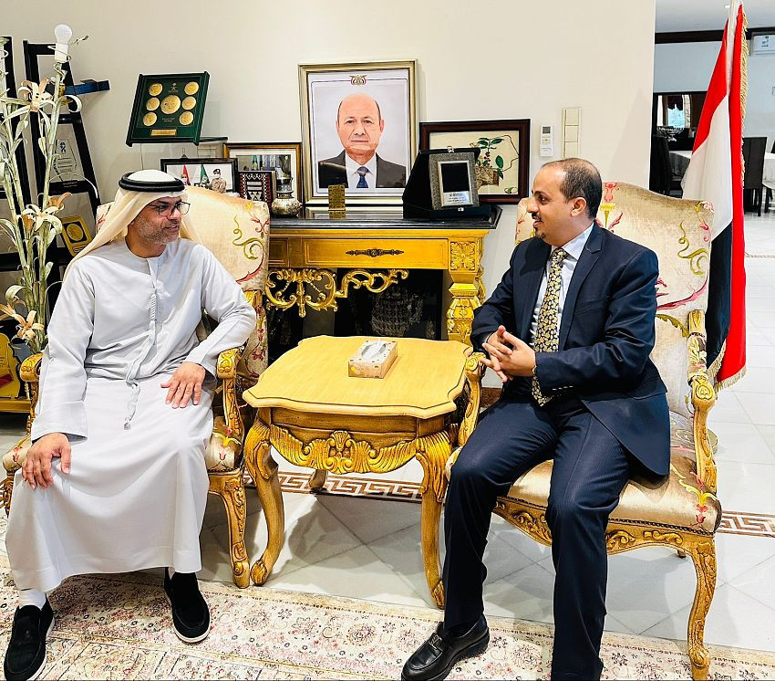 وزير الإعلام خلال اللقاء