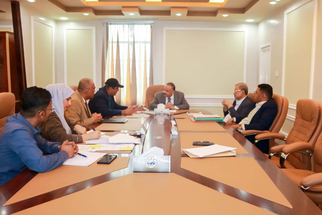 وزير النقل خلال اللقاء