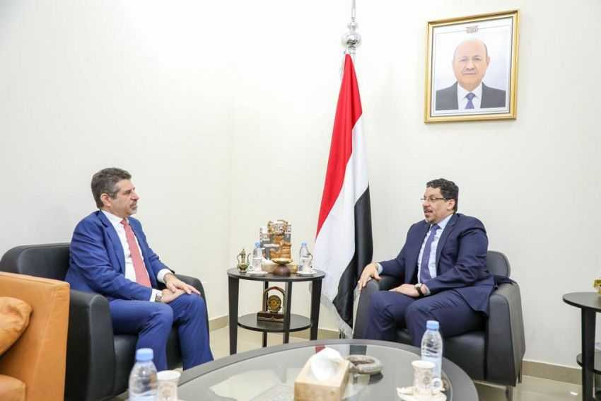 وزير الخارجية خلال اللقاء