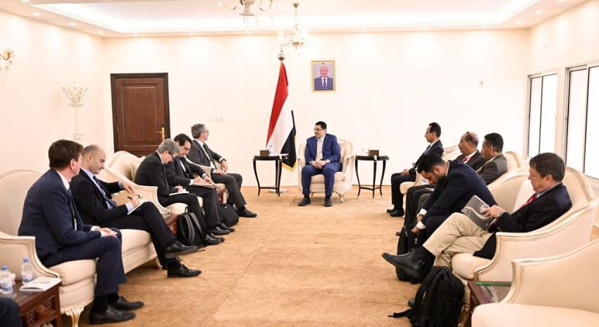 وزير الخارجية خلال اللقاء