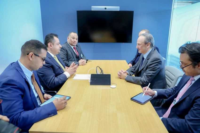 رئيس الوزراء خلال اللقاء