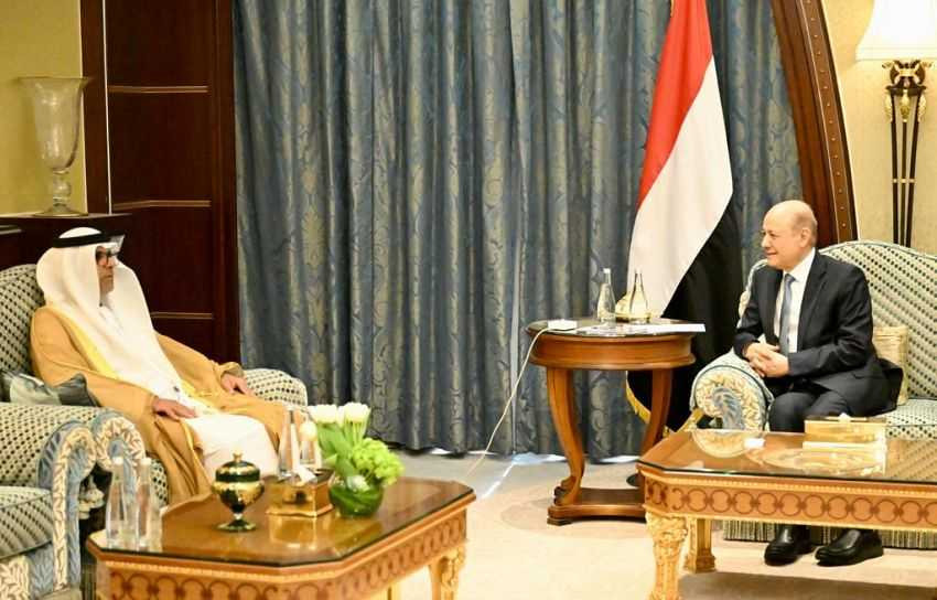 رئيس مجلس القيادة الرئاسي خلال اللقاء