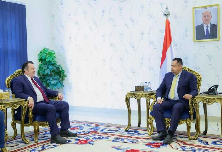 رئيس الوزراء خلال اللقاء