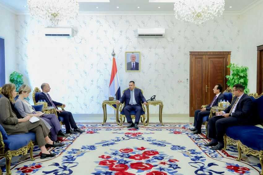 رئيس الوزراء خلال اللقاء