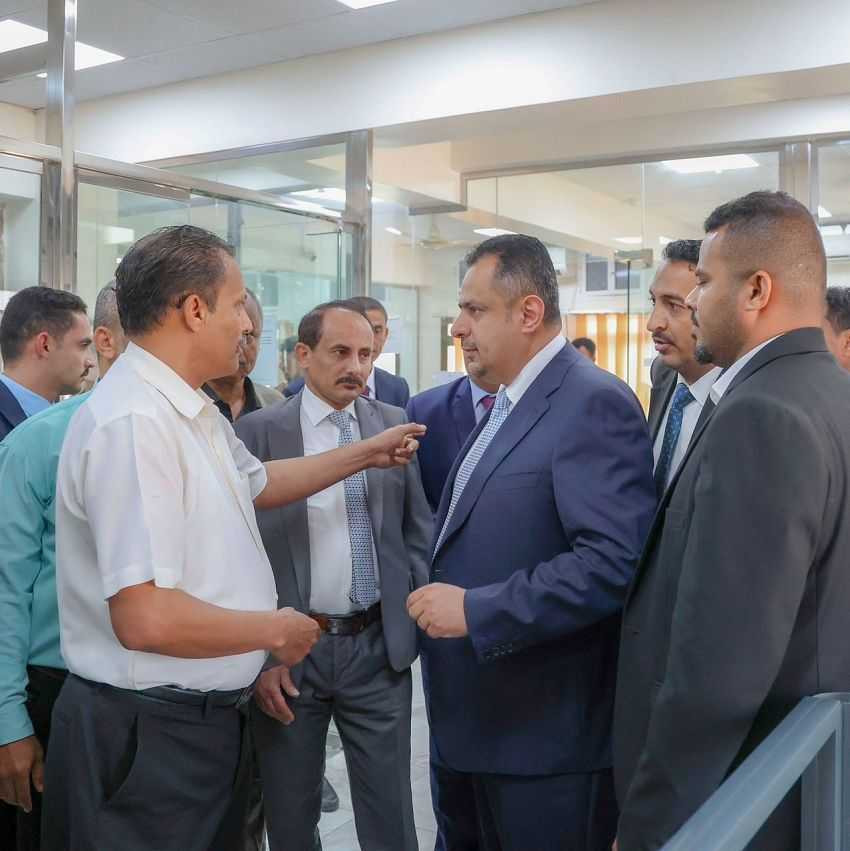 رئيس الوزراء خلال الافتتاح