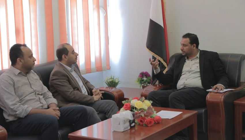 وزير التربية والتعليم خلال اللقاء