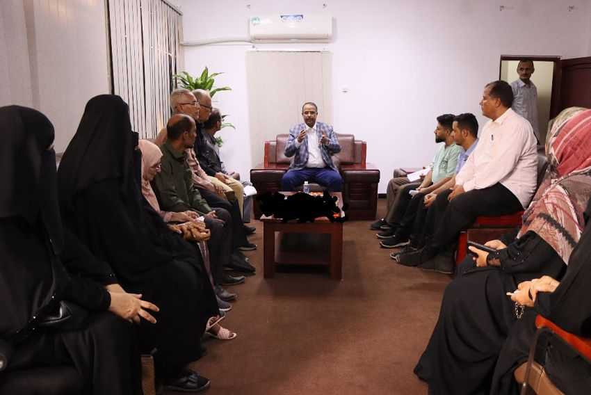 وزير الشؤون الإجتماعية والعمل خلال اللقاء