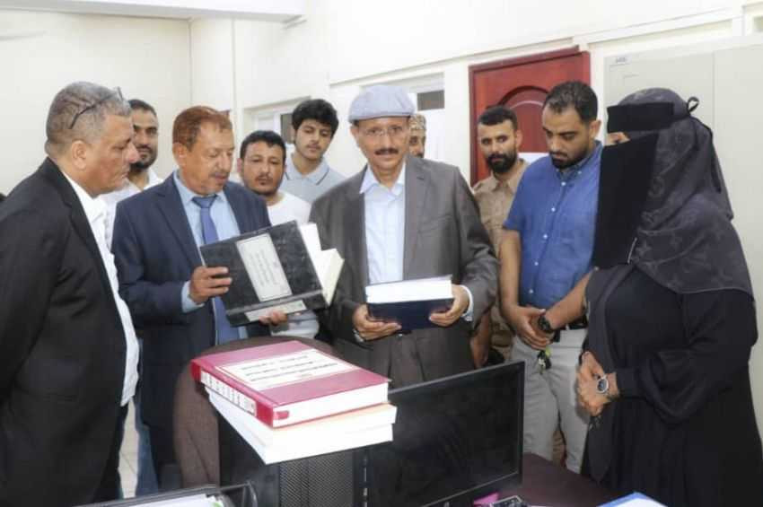 رئيس مجلس القضاء الأعلى خلال الزيارة