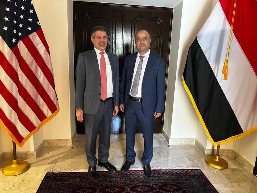 وزير المالية خلال اللقاء