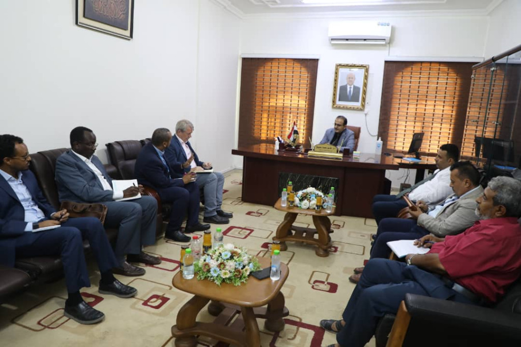 وزير الصحة يبحث مع ممثل اليونيسيف التدخلات في القطاع الصحي