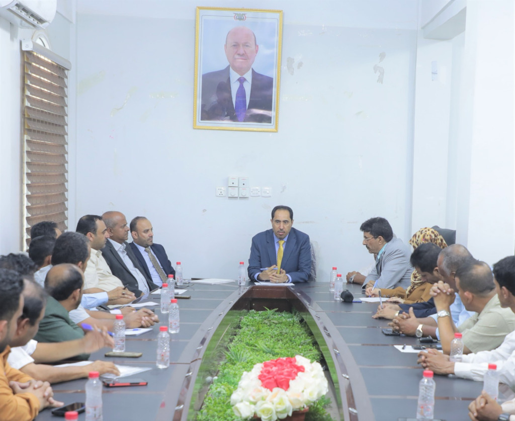 اجتماع برئاسة البكري يناقش النشاط الشبابي والرياضي في المحافظات المحررة