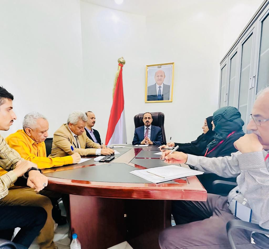 الإرياني يوجه بإعادة التصنيف السياحي للفنادق في العاصمة المؤقتة عدن وبقية المحافظات