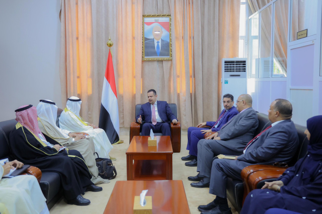 رئيس الوزراء يستقبل في عدن أمين عام مجلس التعاون لدول الخليج العربية والوفد المرافق له